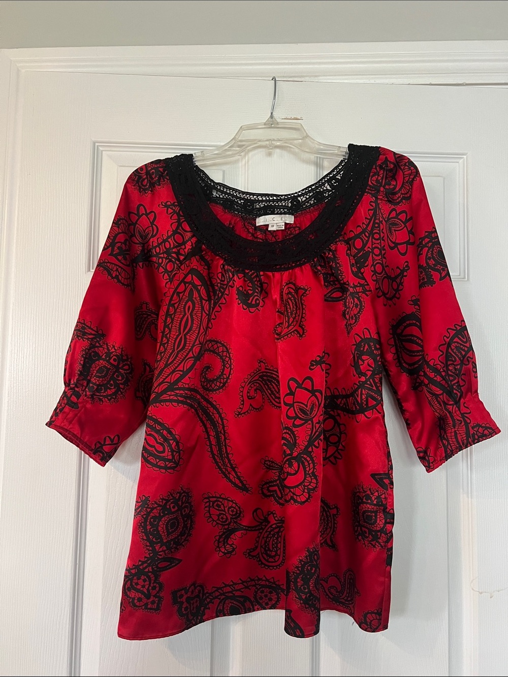 Ice Red Paisley Lace-Trim Tunic